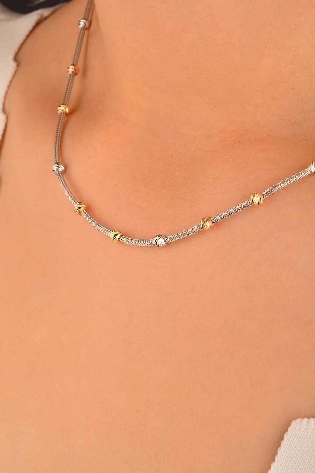 Cebeci 14 Ayar Beyaz Altın Renkli Dorikalı Altın Kolye