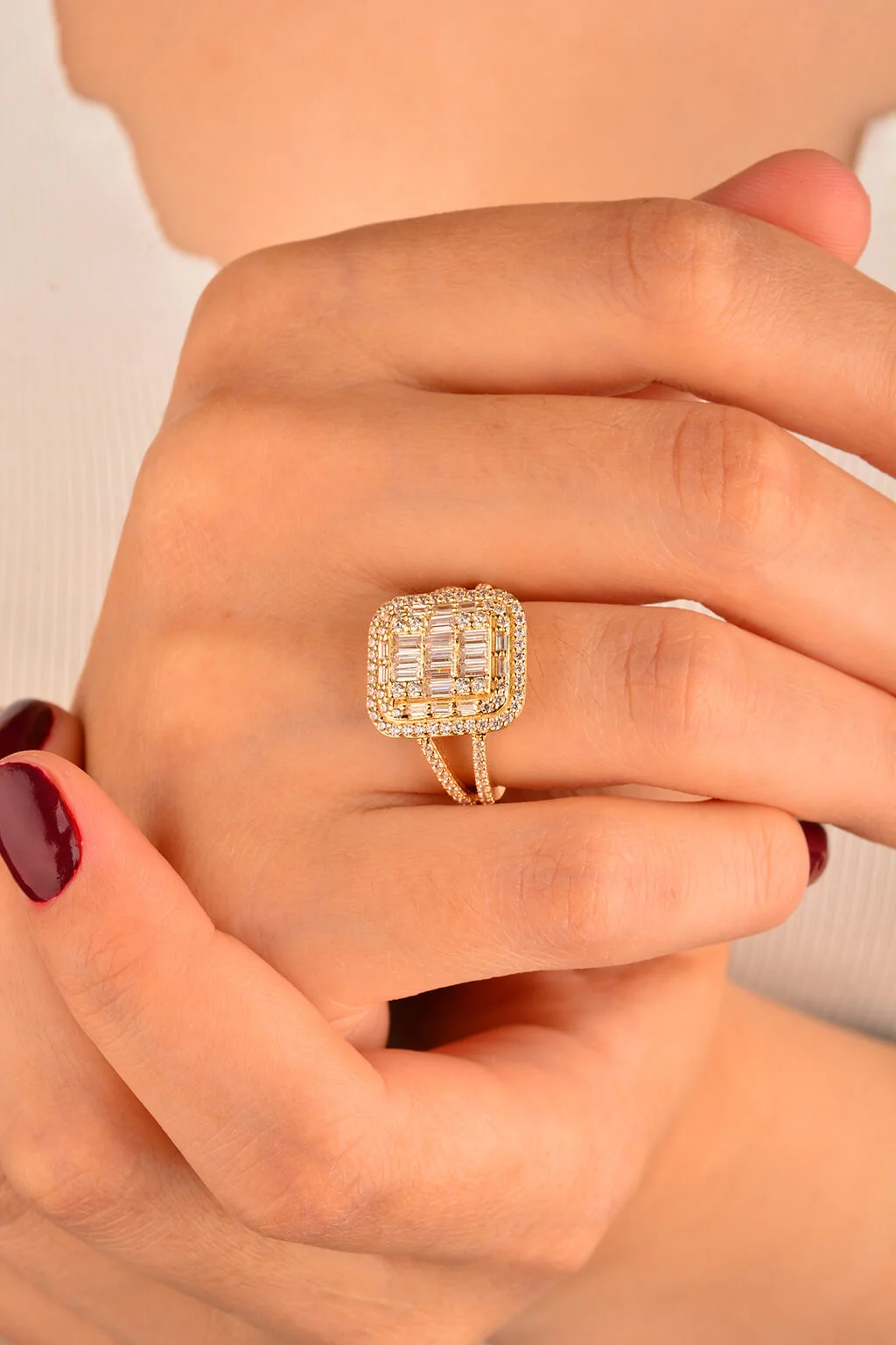 Cebeci 14 Ayar Baget Altın Yüzük