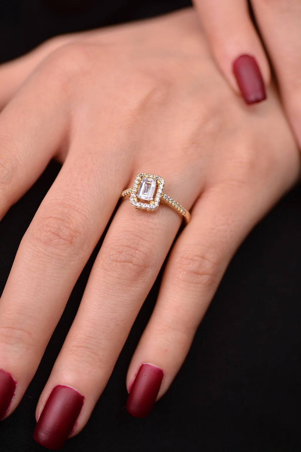 Baget Taş Sarı Yüzük