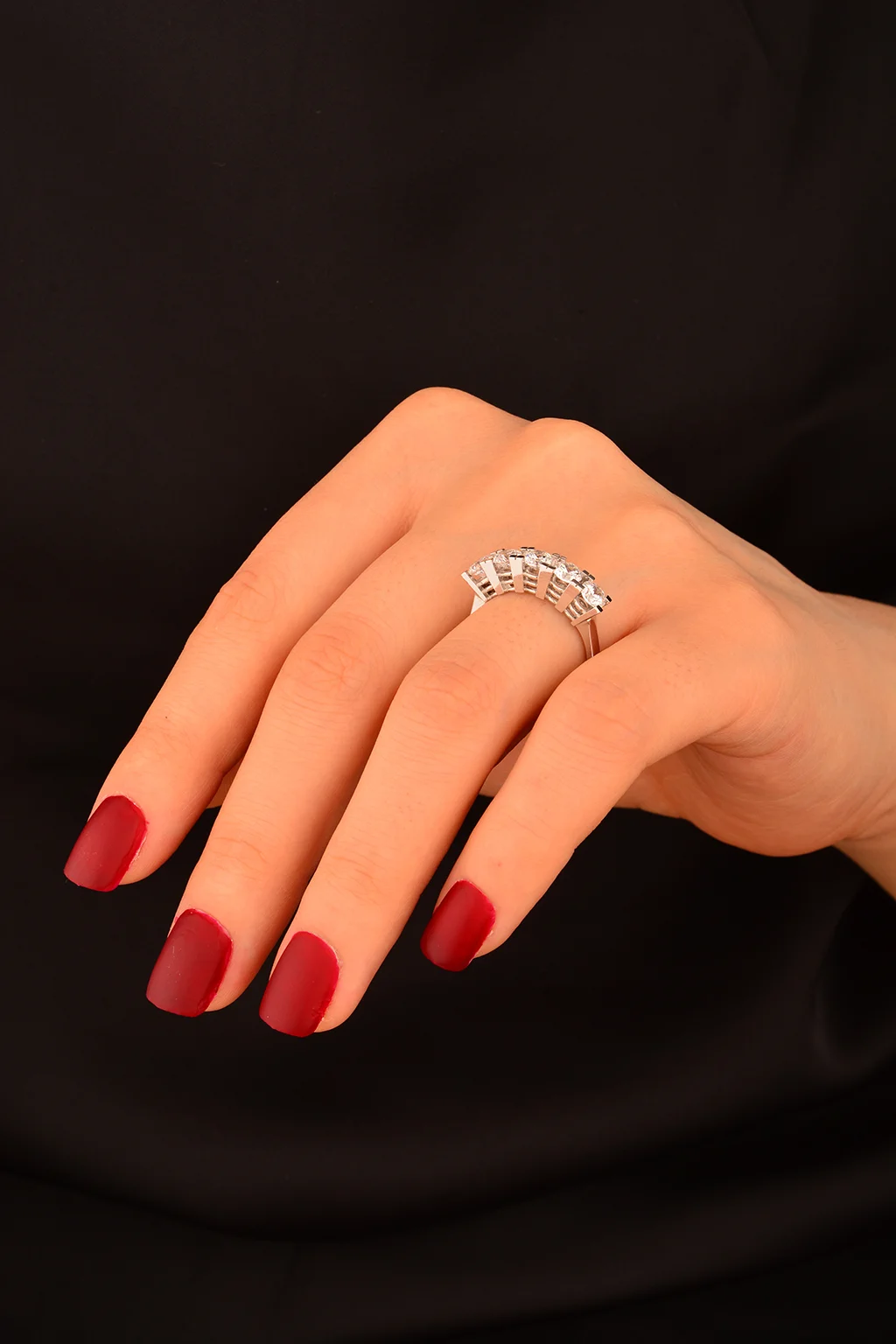 Beş Taş Beyaz Altın Yüzük