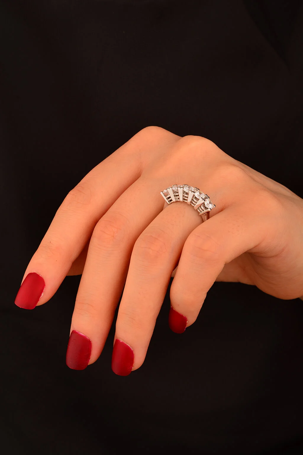 Beş Taş Beyaz Altın Yüzük