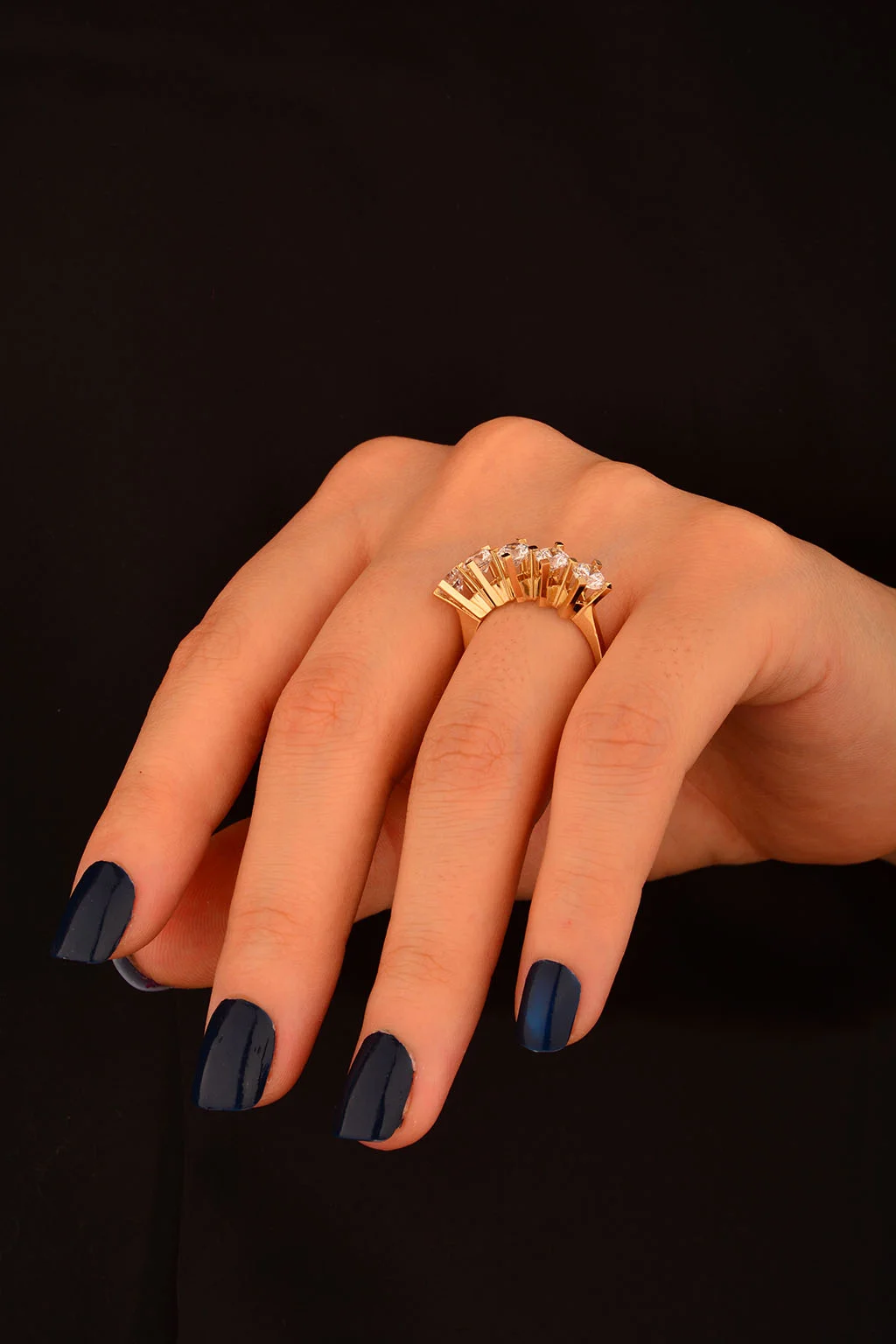 Cebeci 14 Ayar Beştaş Altın Yüzük