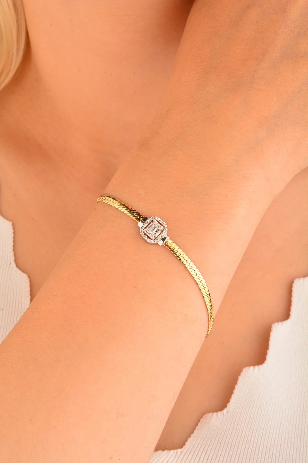 Cebeci 14 Ayar Baget Altın Bileklik