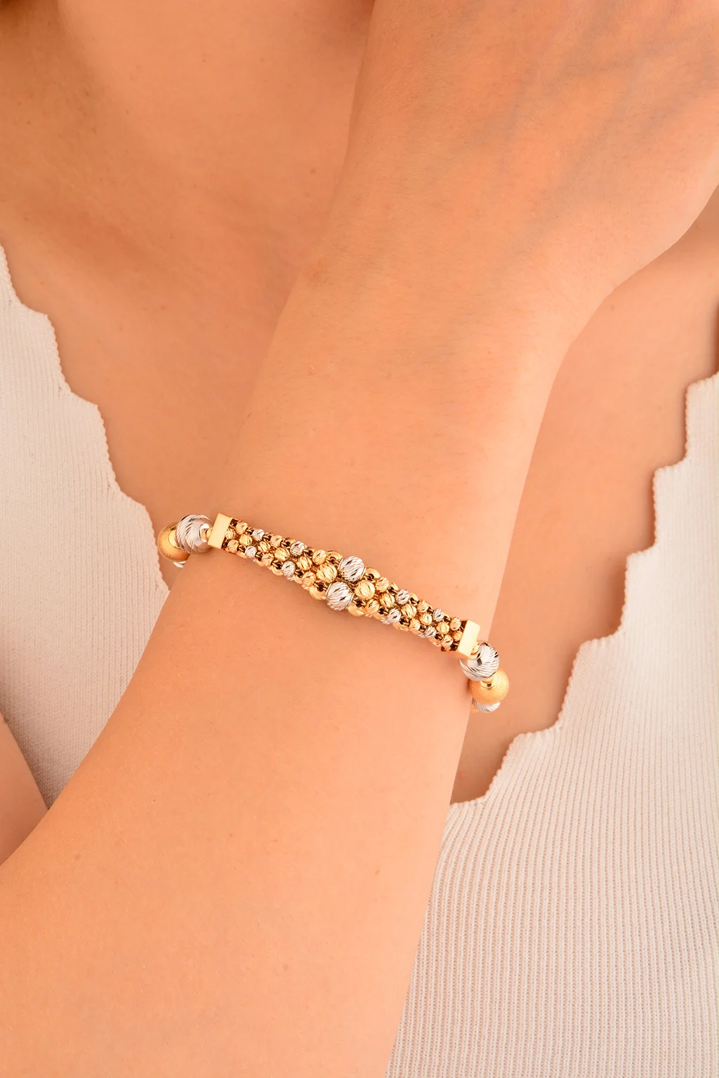 Cebeci 14 Ayar Dorikalı Altın Bileklik