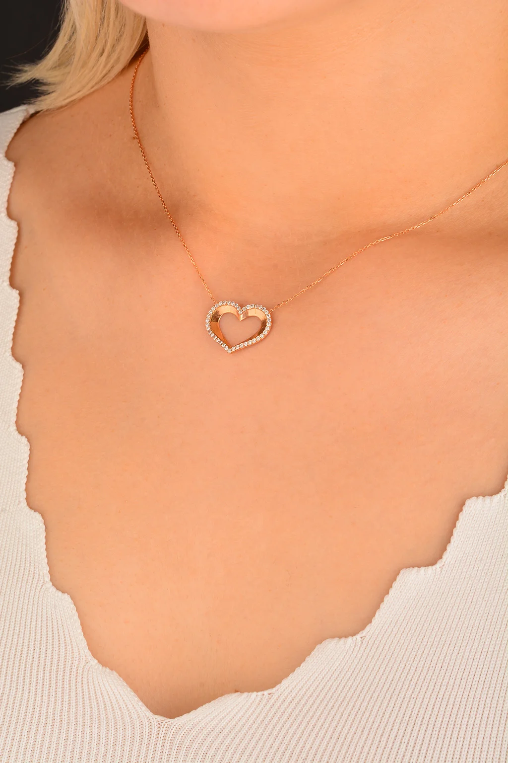 Cebeci 14 Ayar Kalpli Rose Altın Kolye