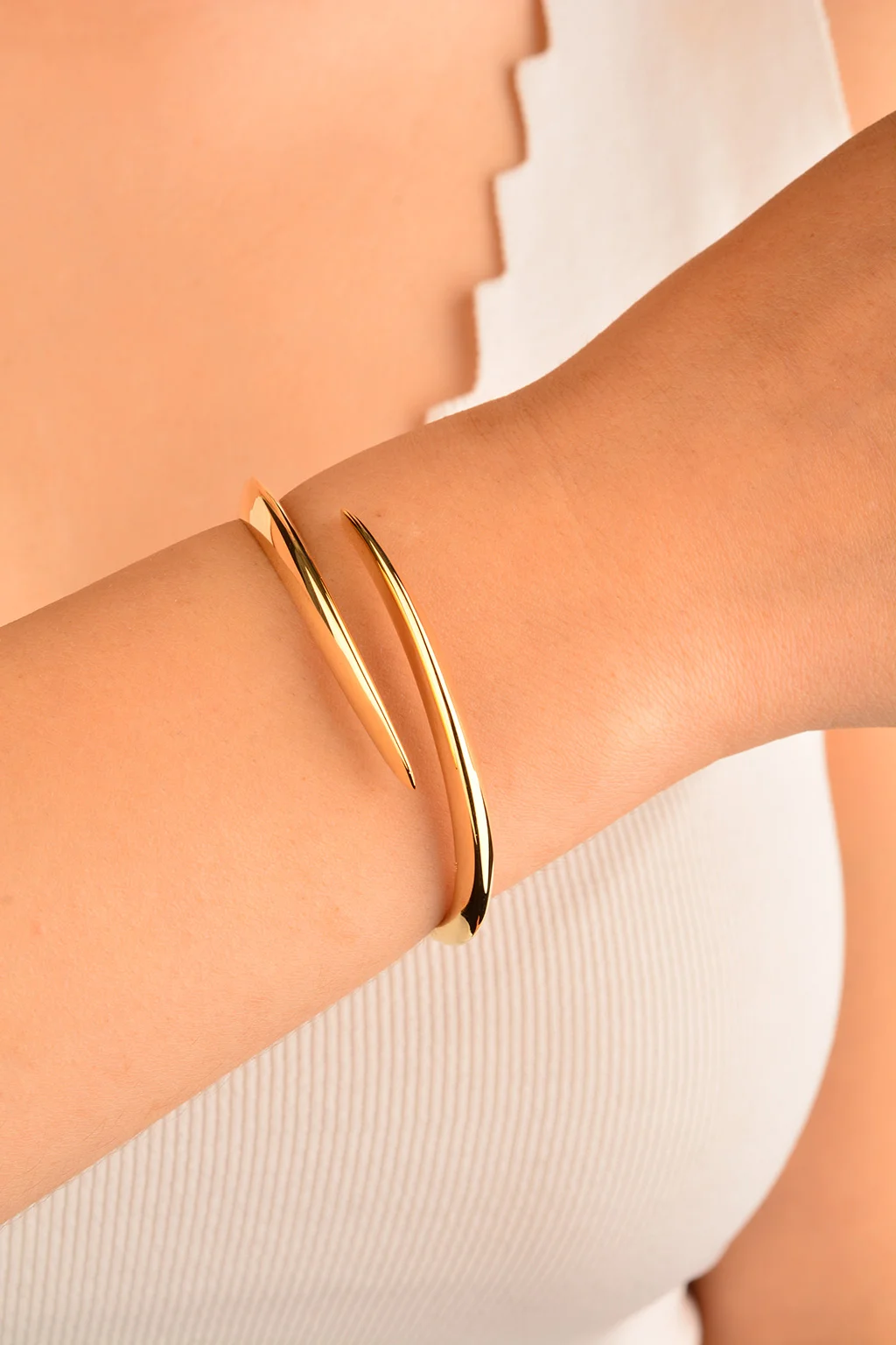 Cebeci 14 Ayar Kelepçe Altın Bileklik