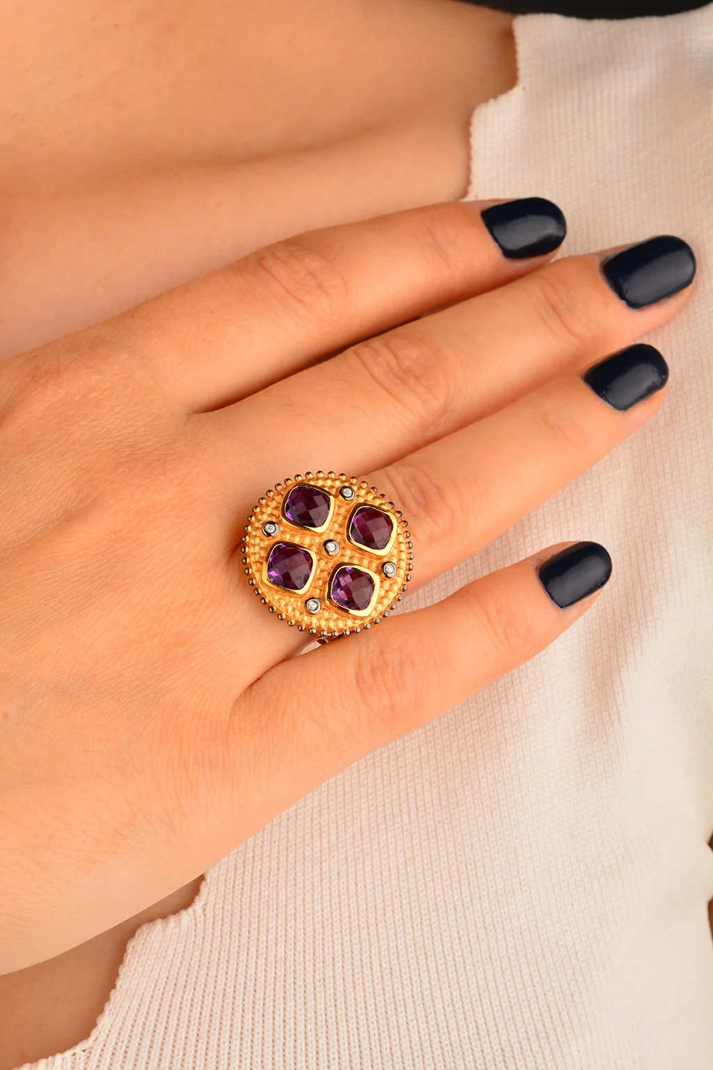 Cebeci 14 Ayar Mor Taşlı Altın Yüzük