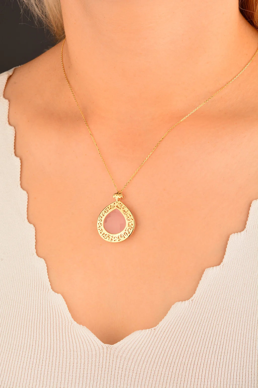 Cebeci 14 Ayar Nazarlı Kuvars Altın Kolye