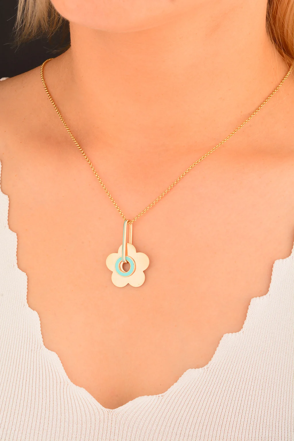 Cebeci 14 Ayar Papatya Altın Kolye