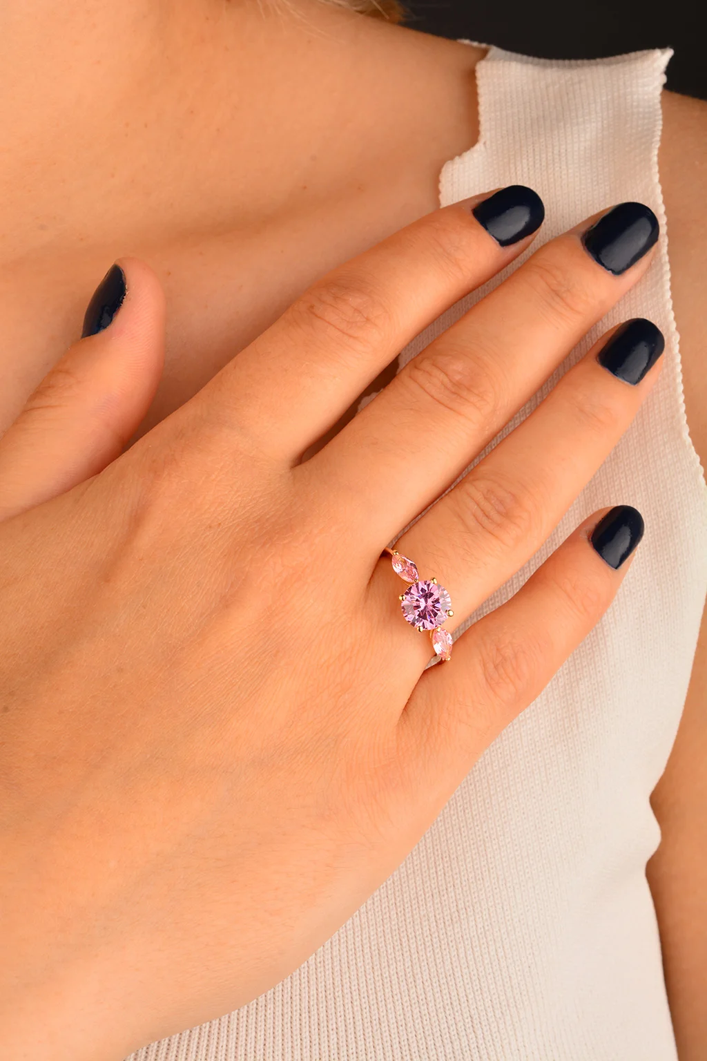 Cebeci 14 Ayar Pembe Taşlı Altın Yüzük