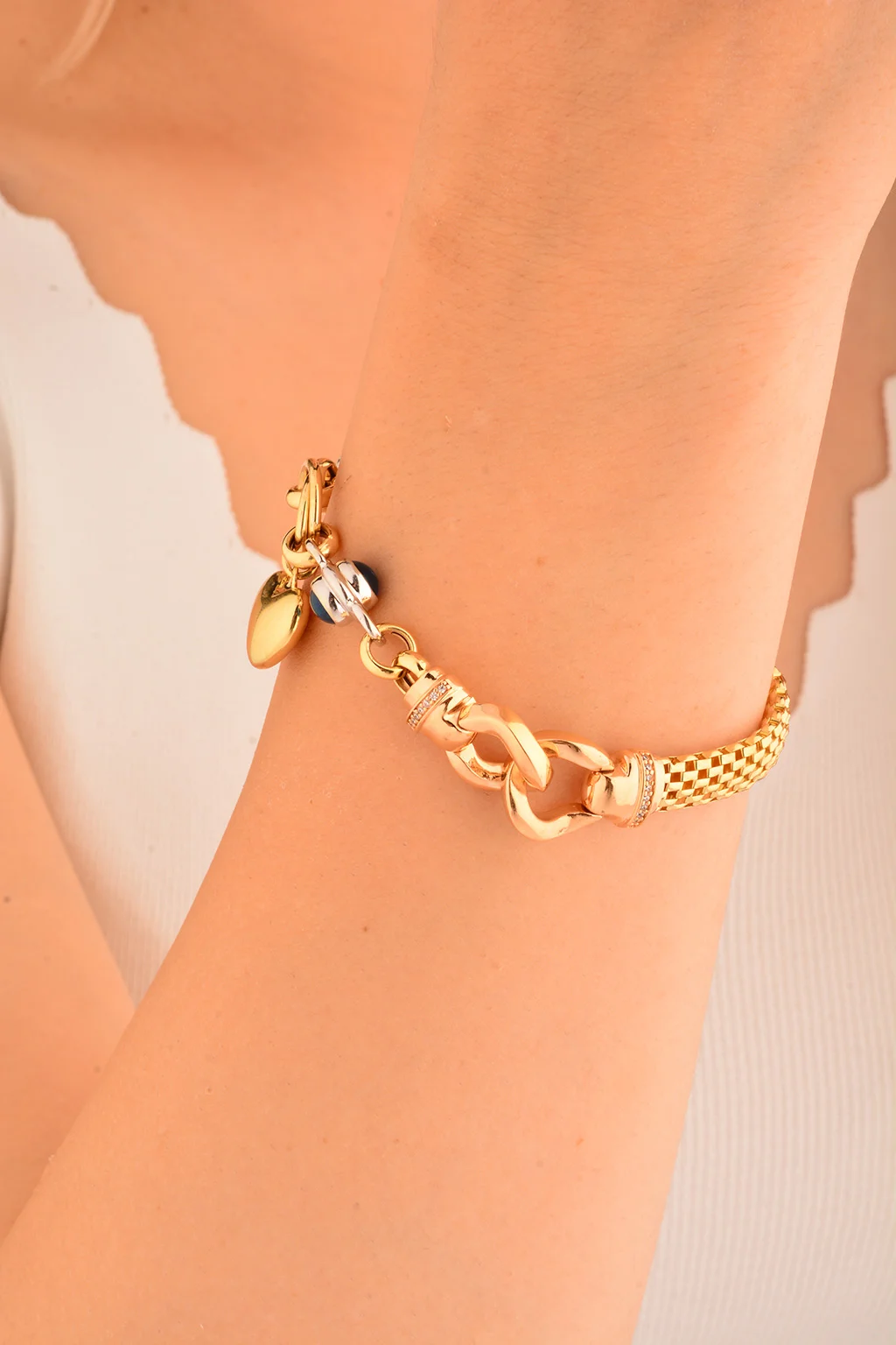 Cebeci 14 Ayar Renkli Kalpli Altın Bileklik