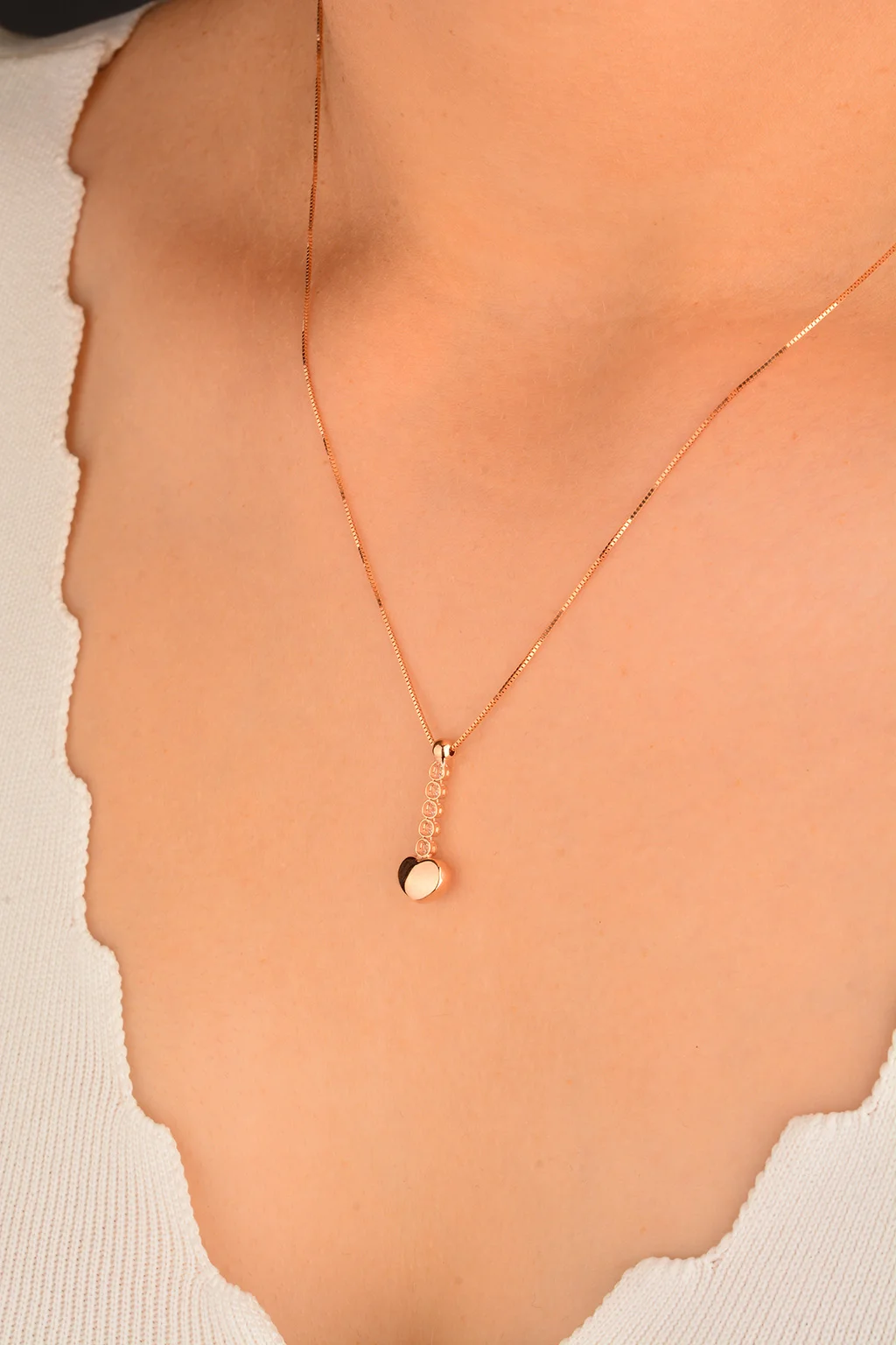 Cebeci 14 Ayar Rose Sıra Taşlı Altın Kolye