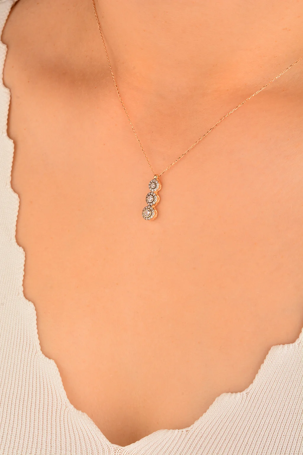 Cebeci 14 Ayar Rose Tria Altın Kolye