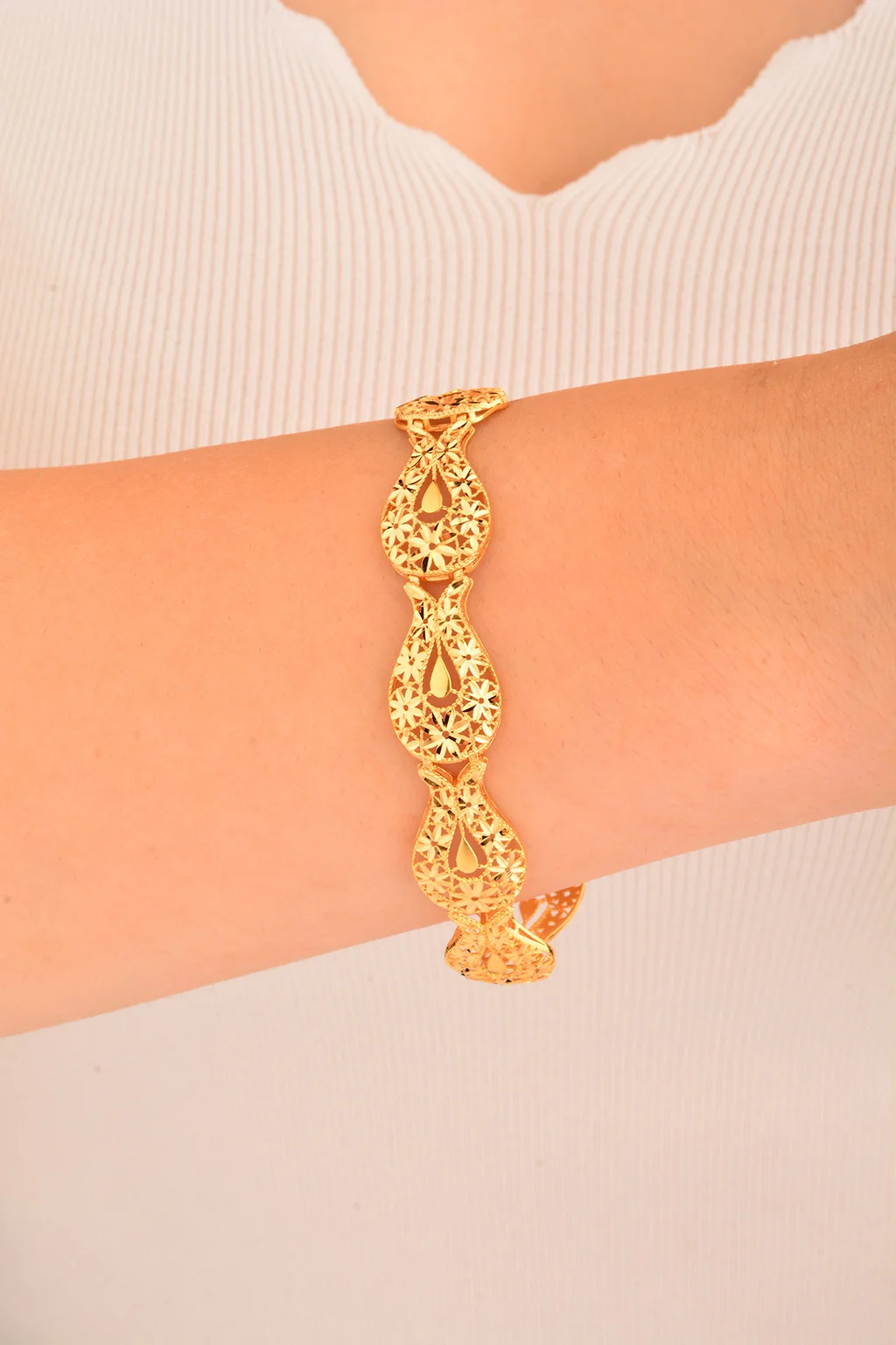 Cebeci 22 Ayar Lale Altın Bileklik