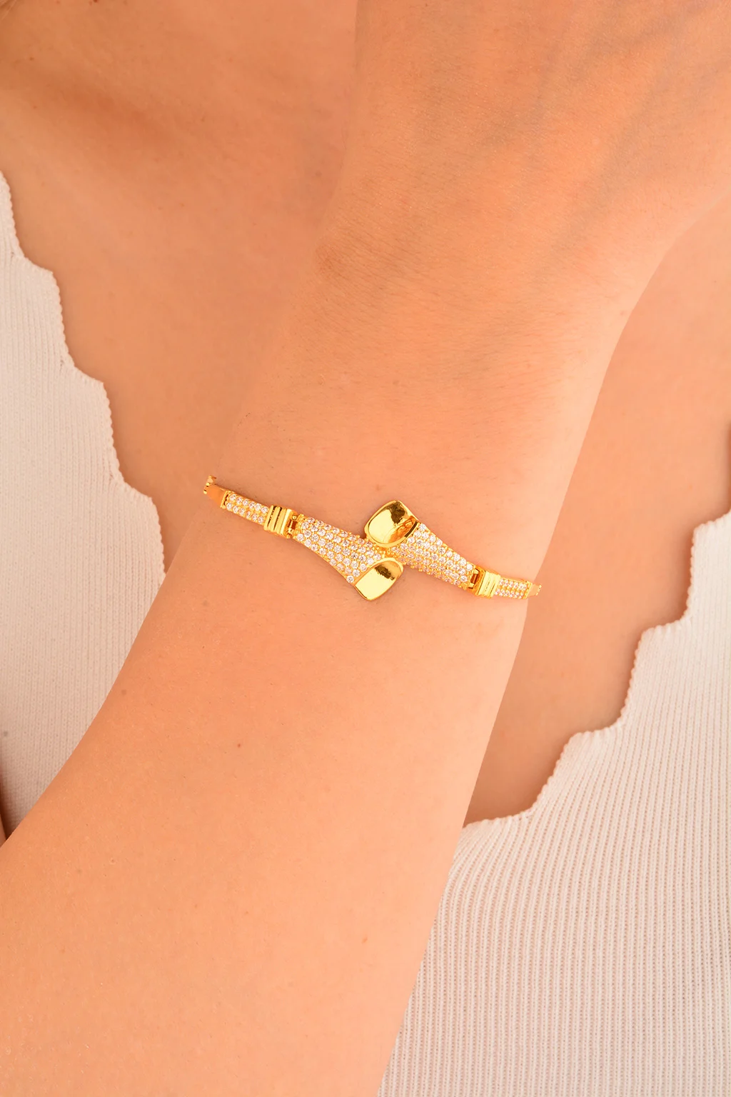 Cebeci 22 Ayar Taşlı Altın Bileklik