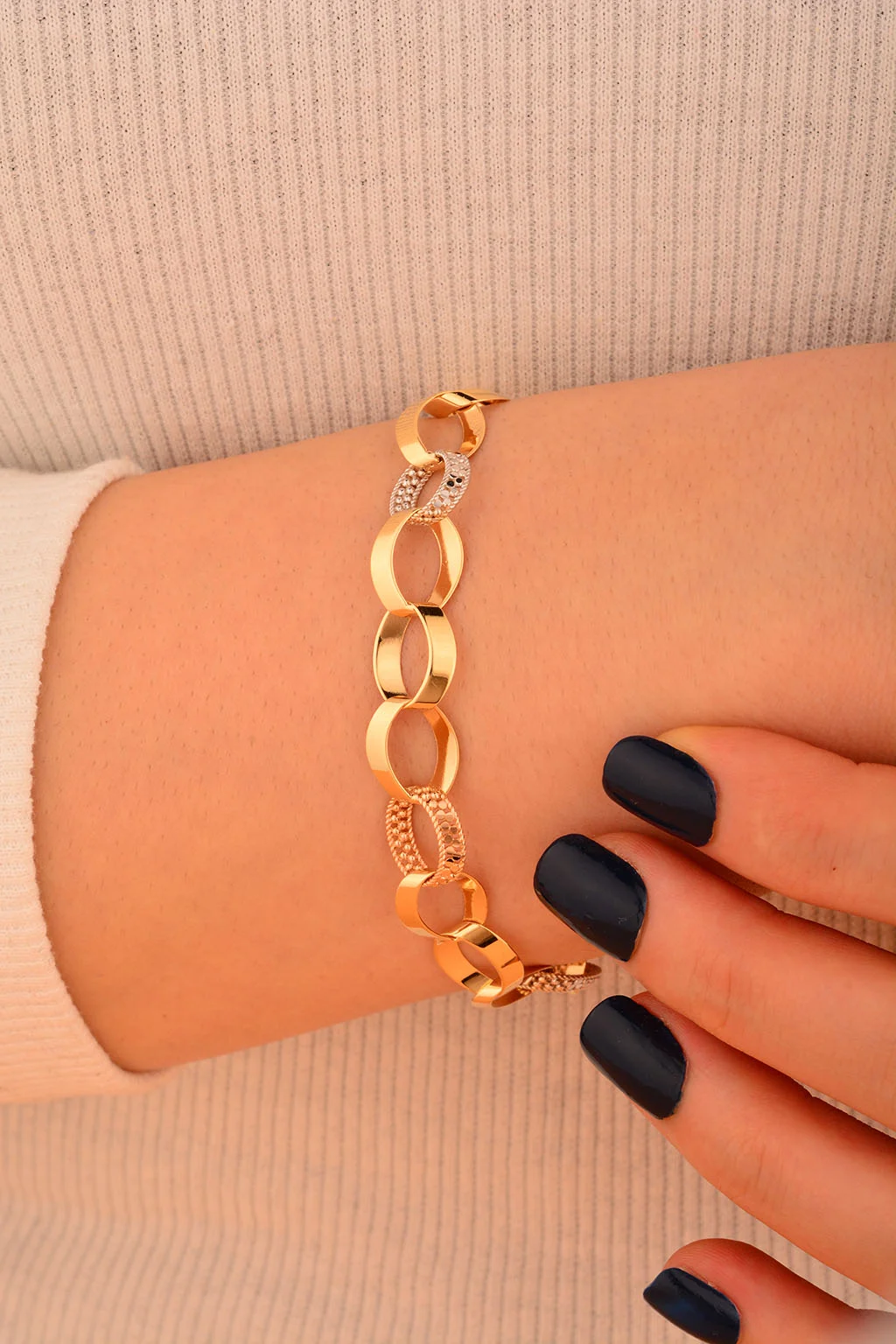 Cebeci 14 Ayar Halkalı Altın Bileklik