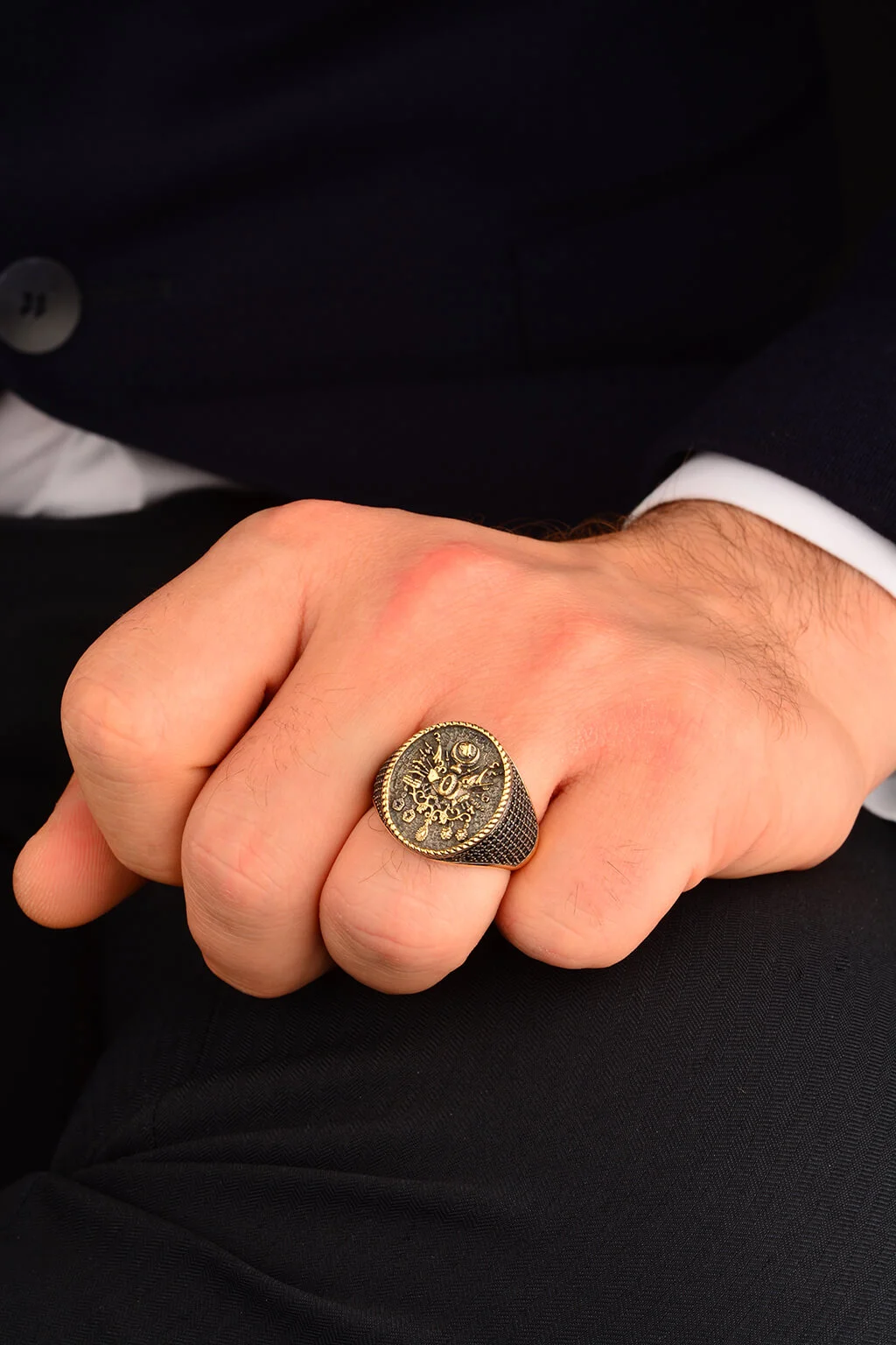 Cebeci 14 Ayar Erkek Siyah Taşlı  Altın Yüzük