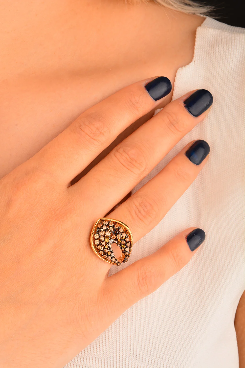 Cebeci 14 Ayar Kahve Taşlı Altın Yüzük