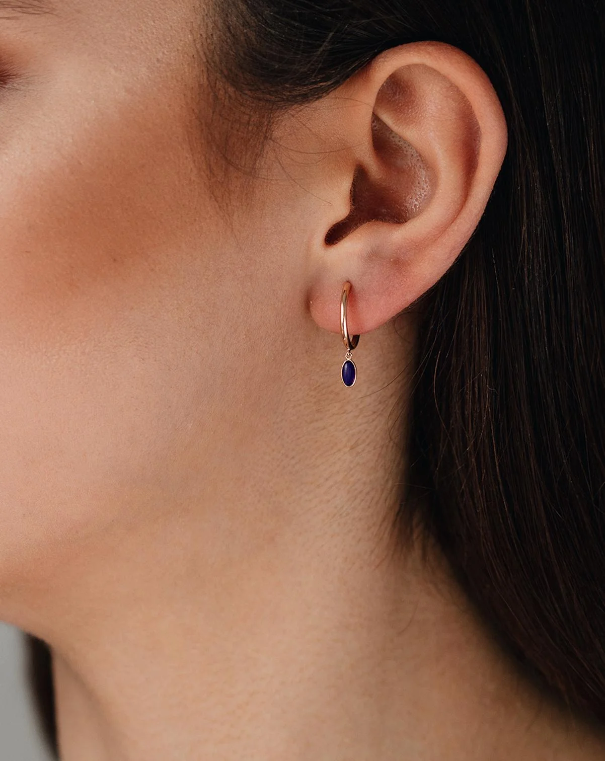 Cebeci 14 Ayar Lacivert Taş Rose Halka Altın Küpe