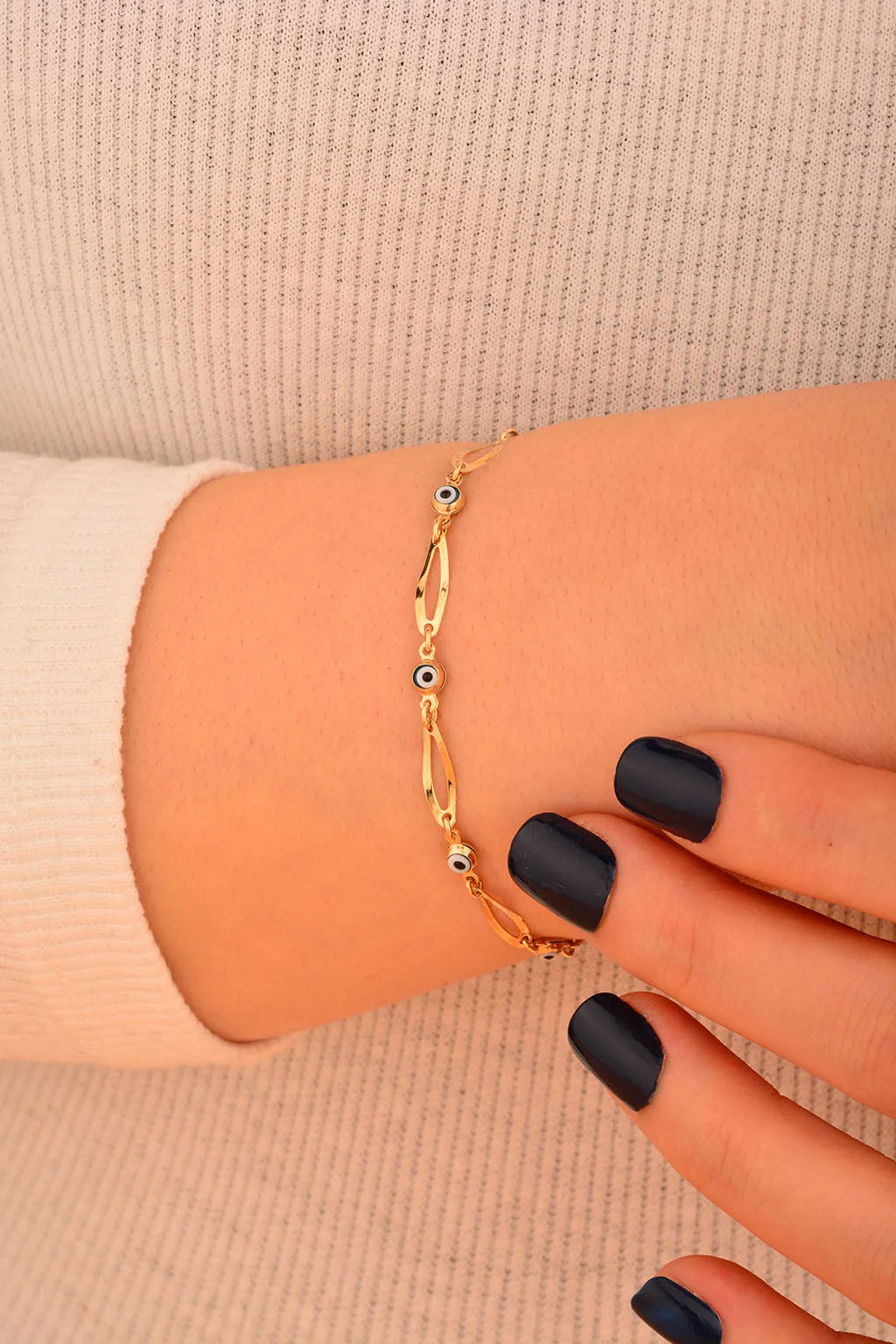 Nazarlı Hallow Altın Bileklik