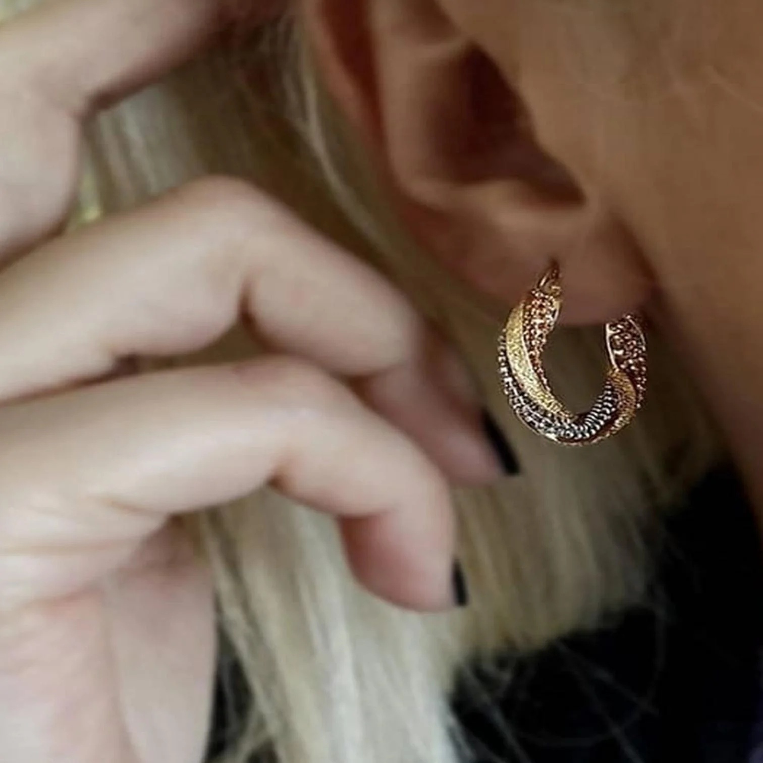 Cebeci 14 Ayar Renkli Boncuklu Halka Altın Küpe