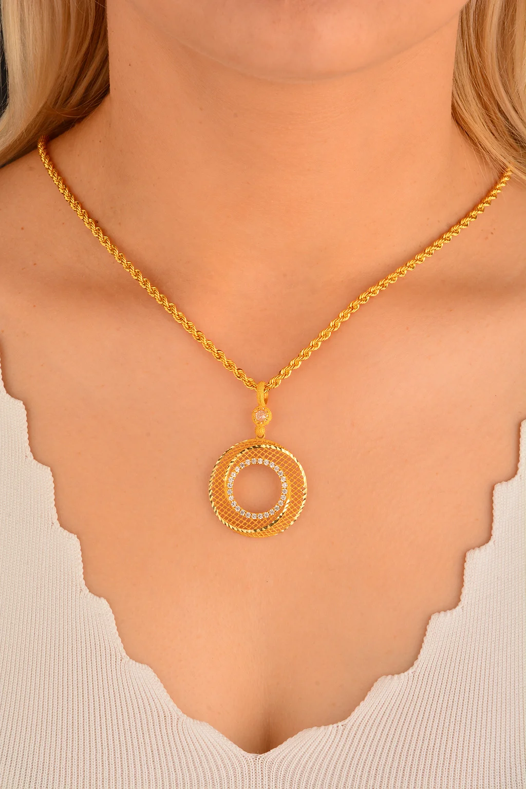 Cebeci 14 Ayar Taşlı Çerçeveli Altın Kolye Ucu