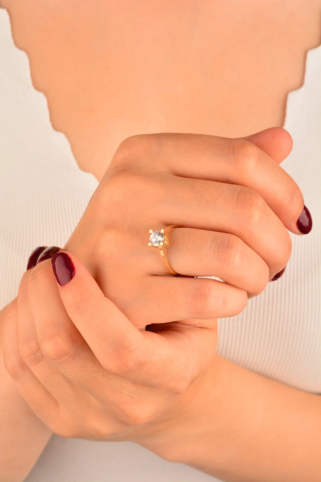 Cebeci 14 Ayar Tek Taşlı Altın Yüzük