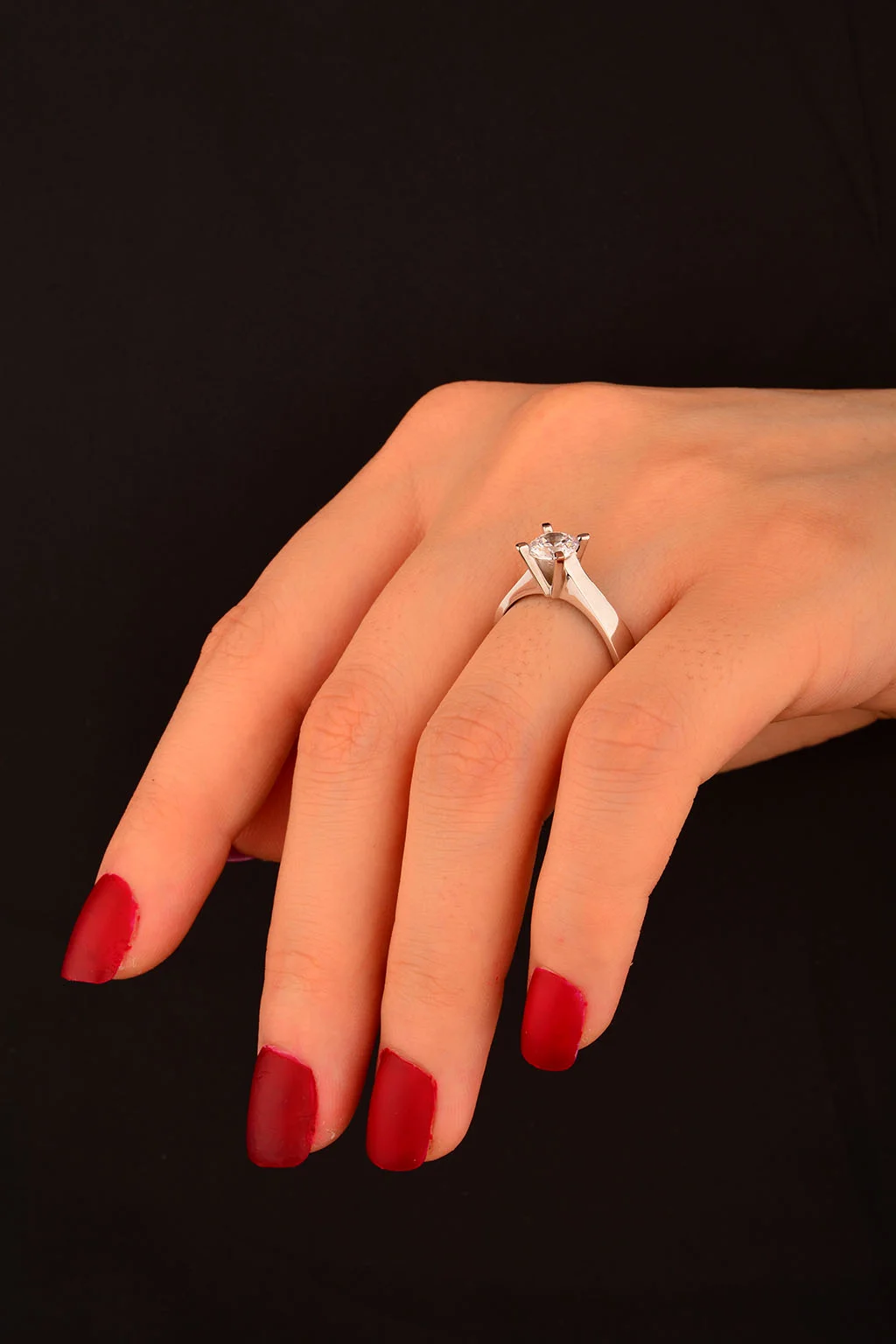 Tek Taş Altın Yüzük