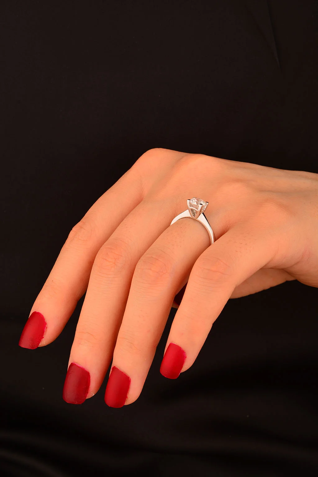 Tek Taş Altın Yüzük