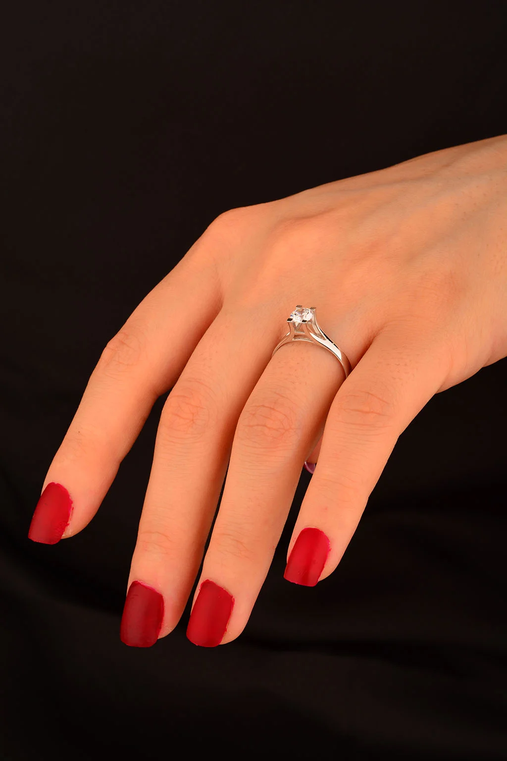 Tek Taş Altın Yüzük