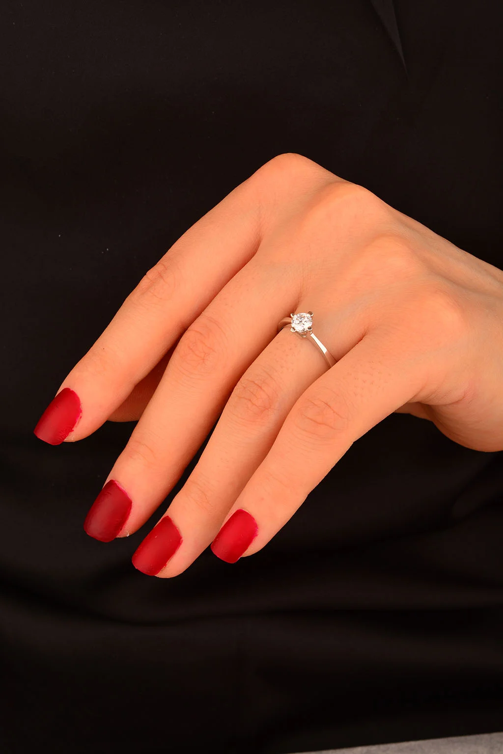 Tek Taş Altın Yüzük