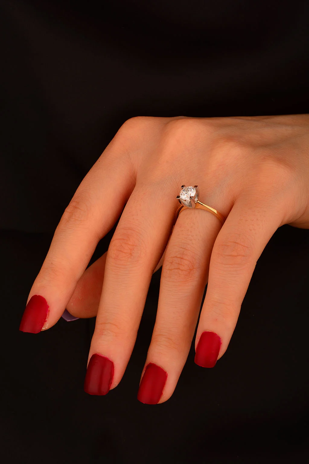 Cebeci 14 Ayar Tektaş Altın Yüzük