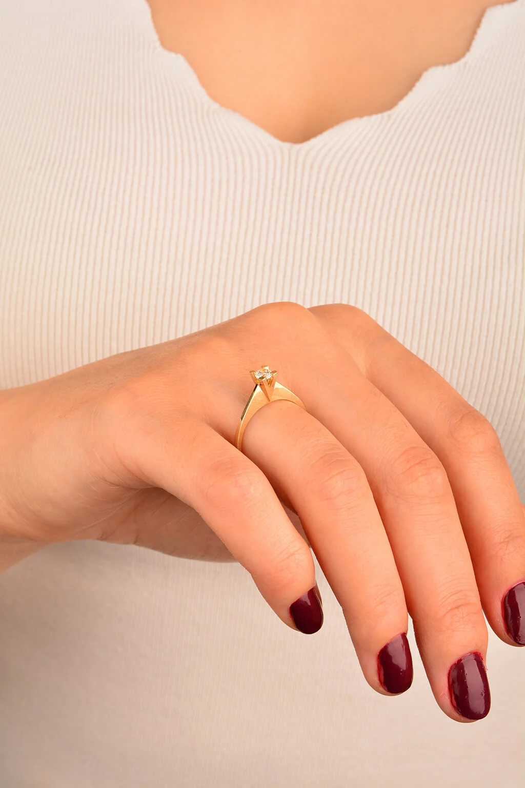 Cebeci 14 Ayar Tek Taşlı Altın Yüzük