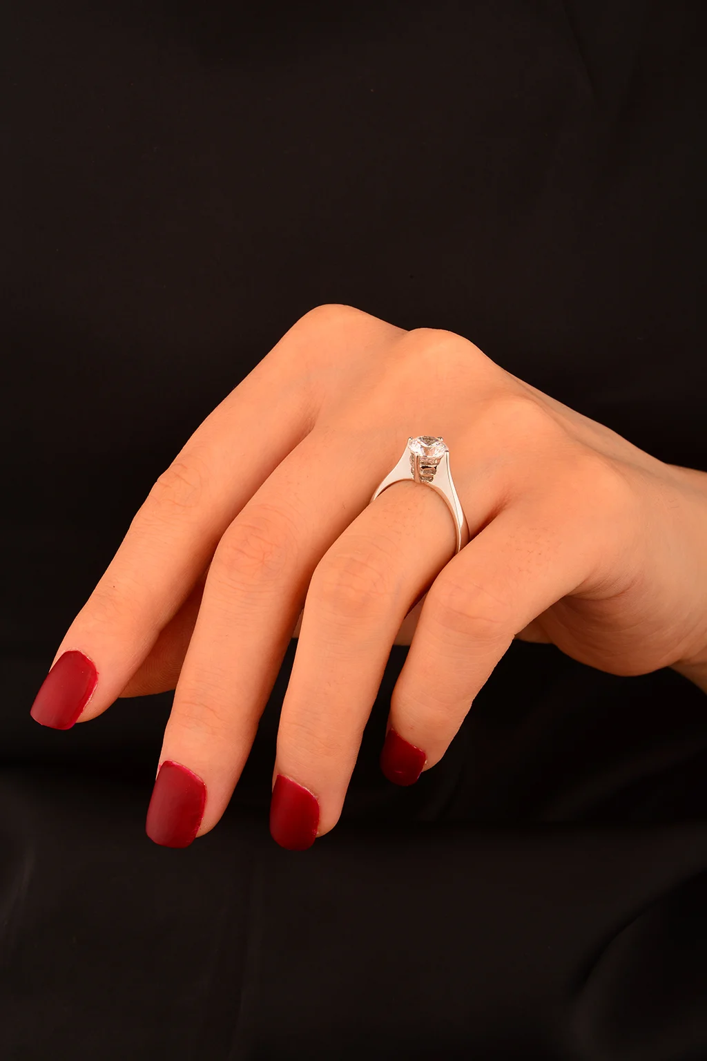 Tek Taş Altın Yüzük