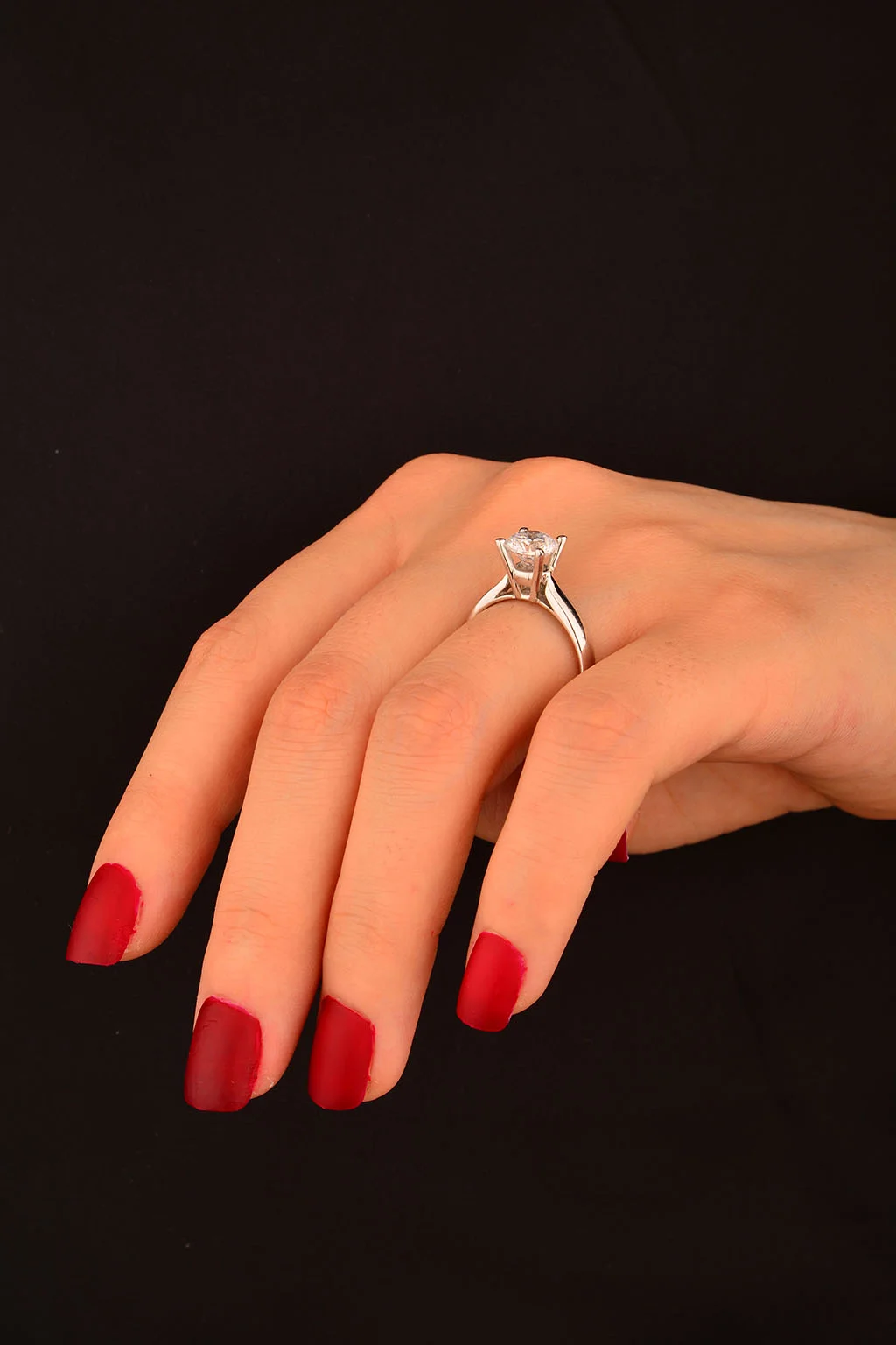 Tek Taş Altın Yüzük