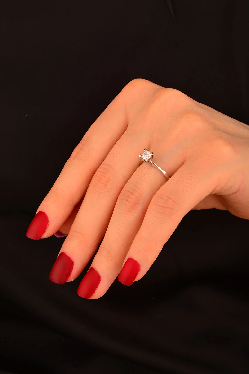 Tek Taş Altın Yüzük