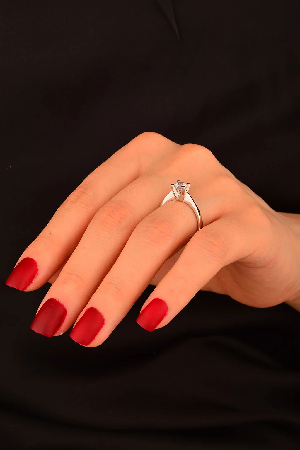 Tek Taş Altın Yüzük