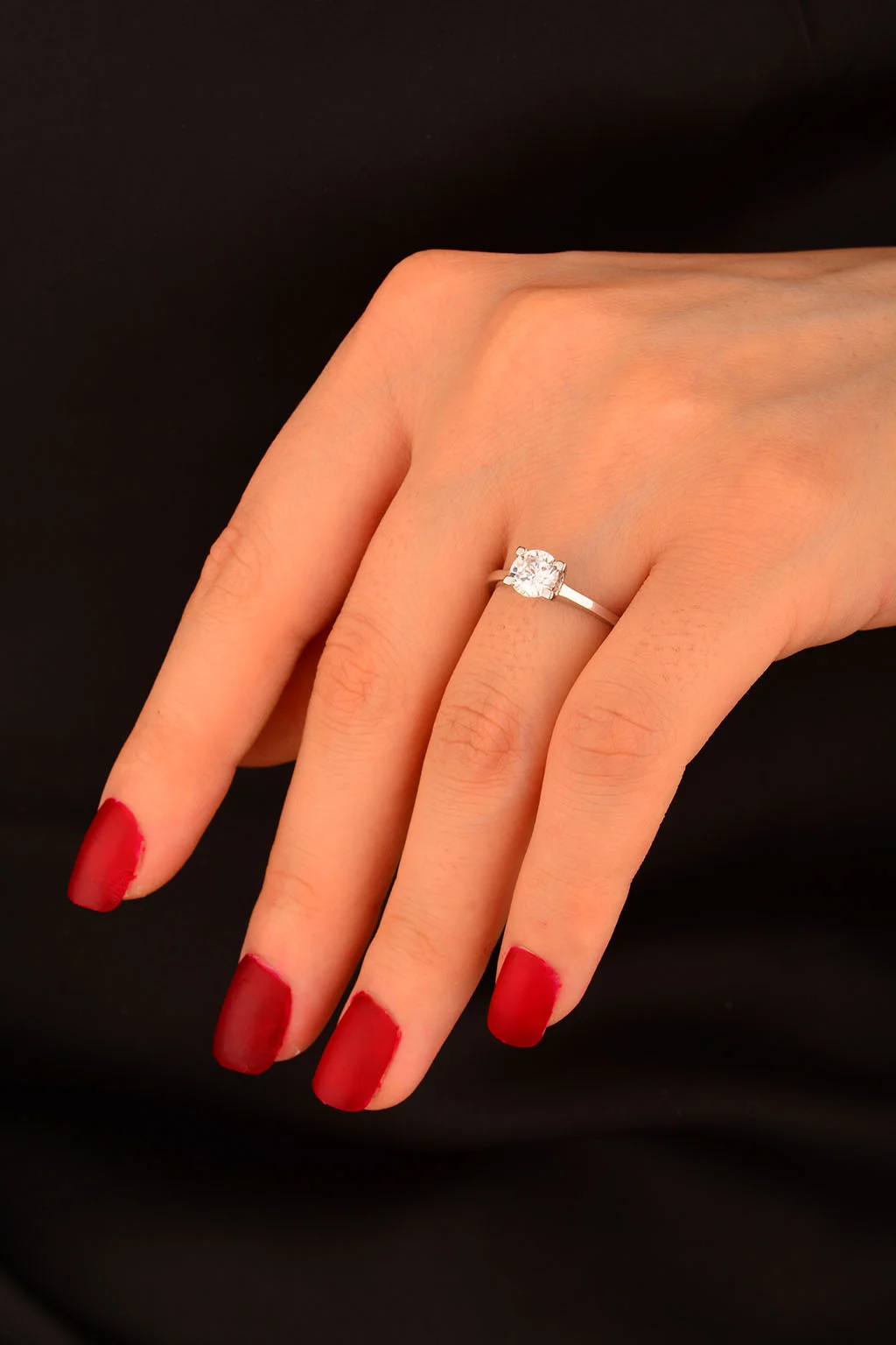 Tek Taş Altın Yüzük