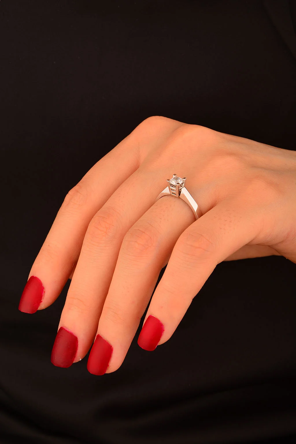 Tek Taş Altın Yüzük