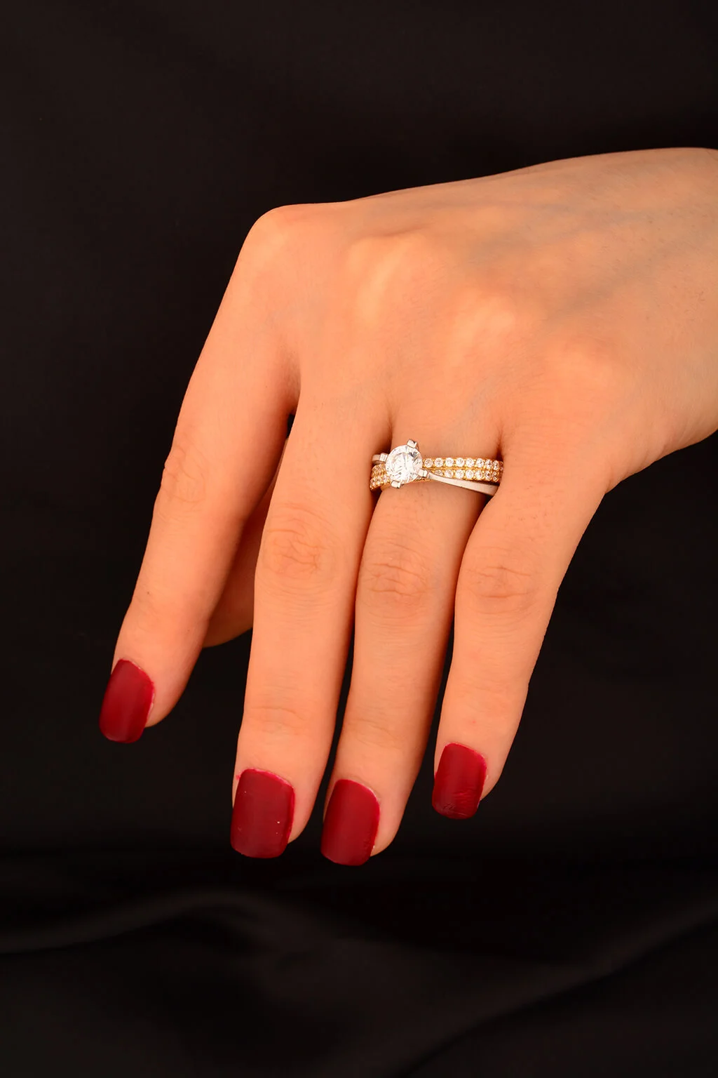 Tek Taş Sarı Altın Yüzük