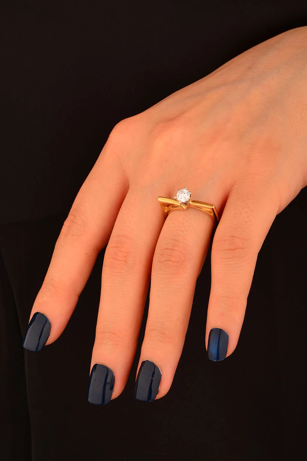 Teş Taş Altın Yüzük