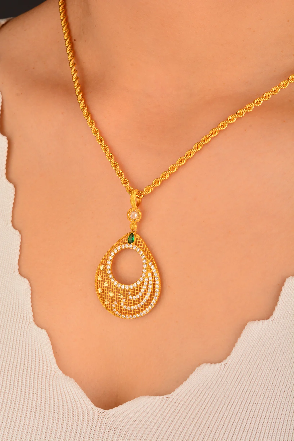 Cebeci 14 Ayar Yeşil Taşlı Çerçeve Altın Kolye Ucu