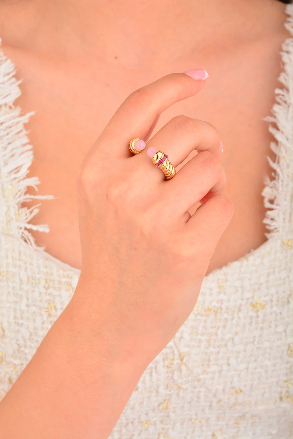 Cebeci 14 Ayar Pembe Taşlı Altın Yüzük