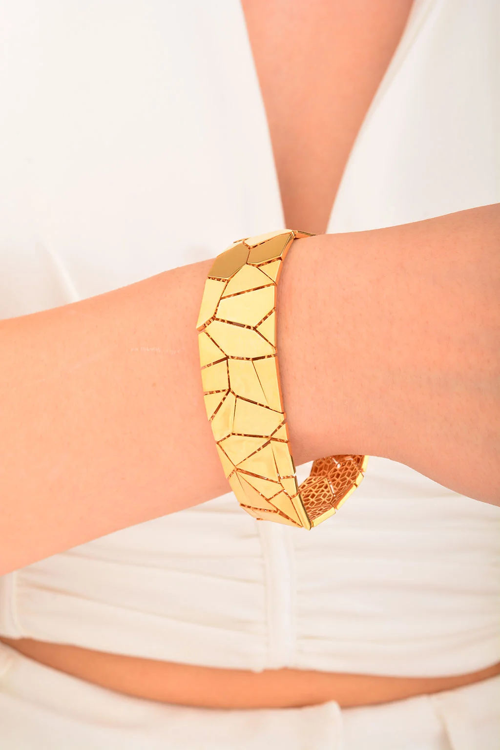 Cebeci 22 Ayar Çatlak Altın Bileklik