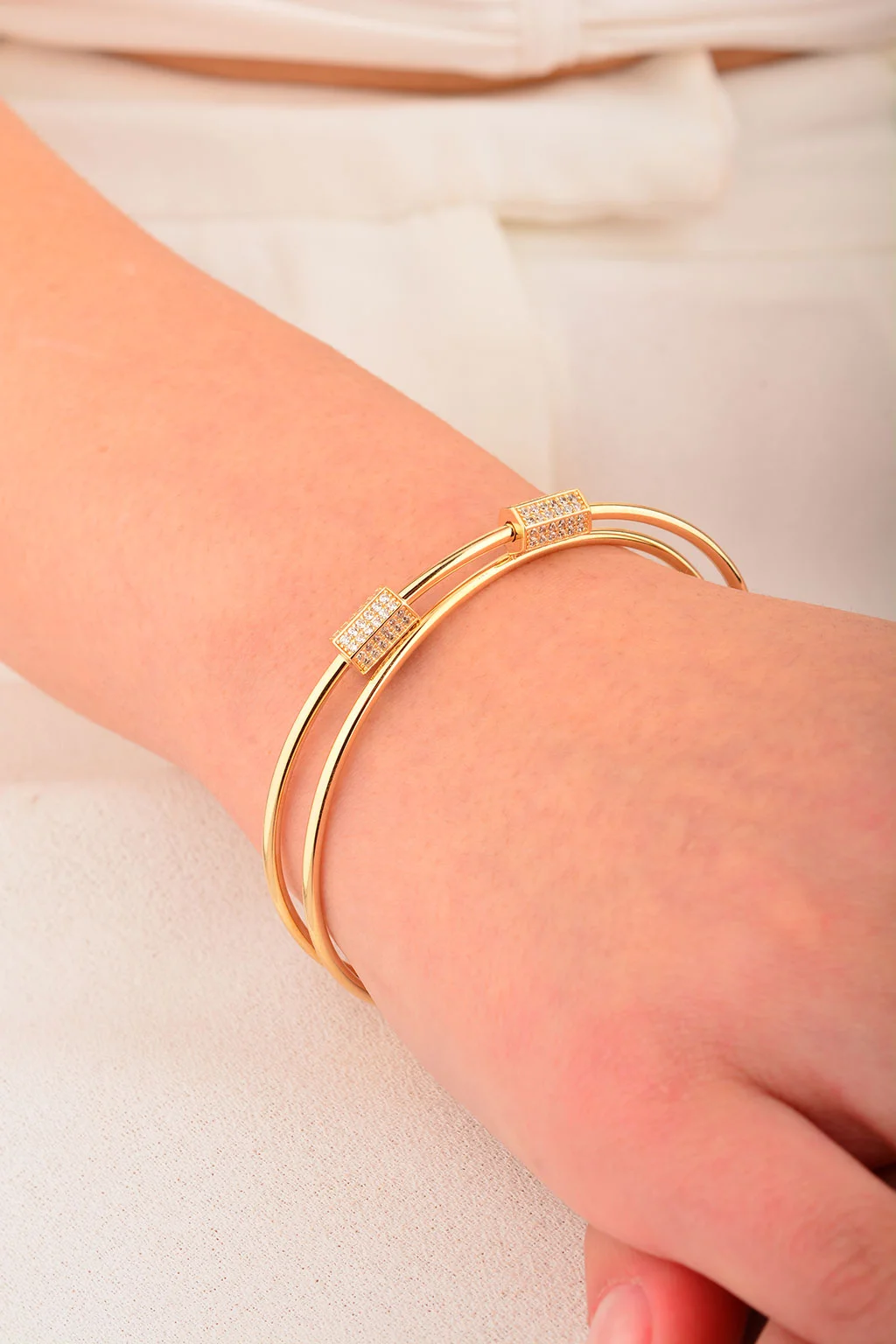 Cebeci 14 Ayar Taşlı Altın Çift Bilezik