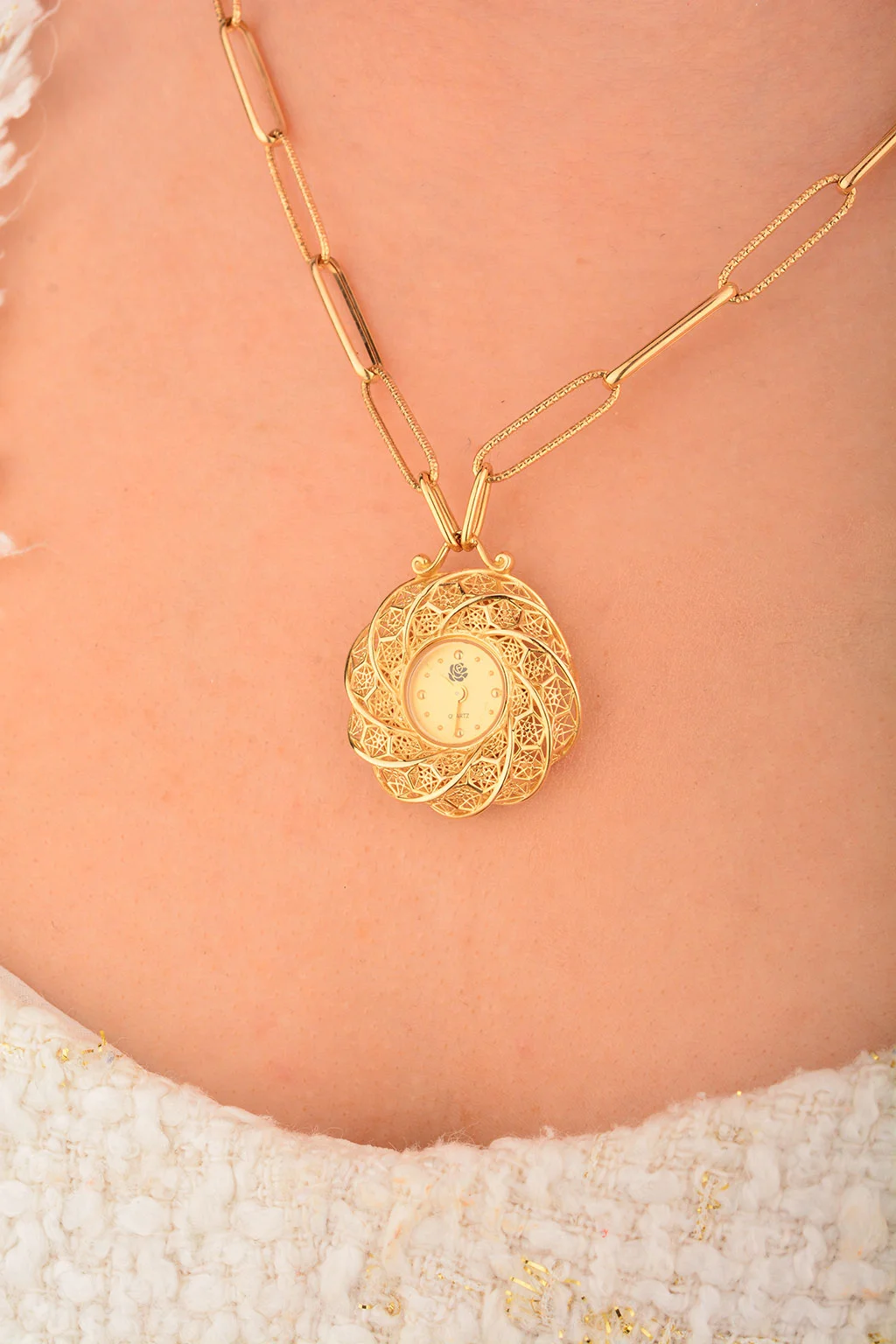 Cebeci 14 Ayar Saat Ataçlı Altın Kolye