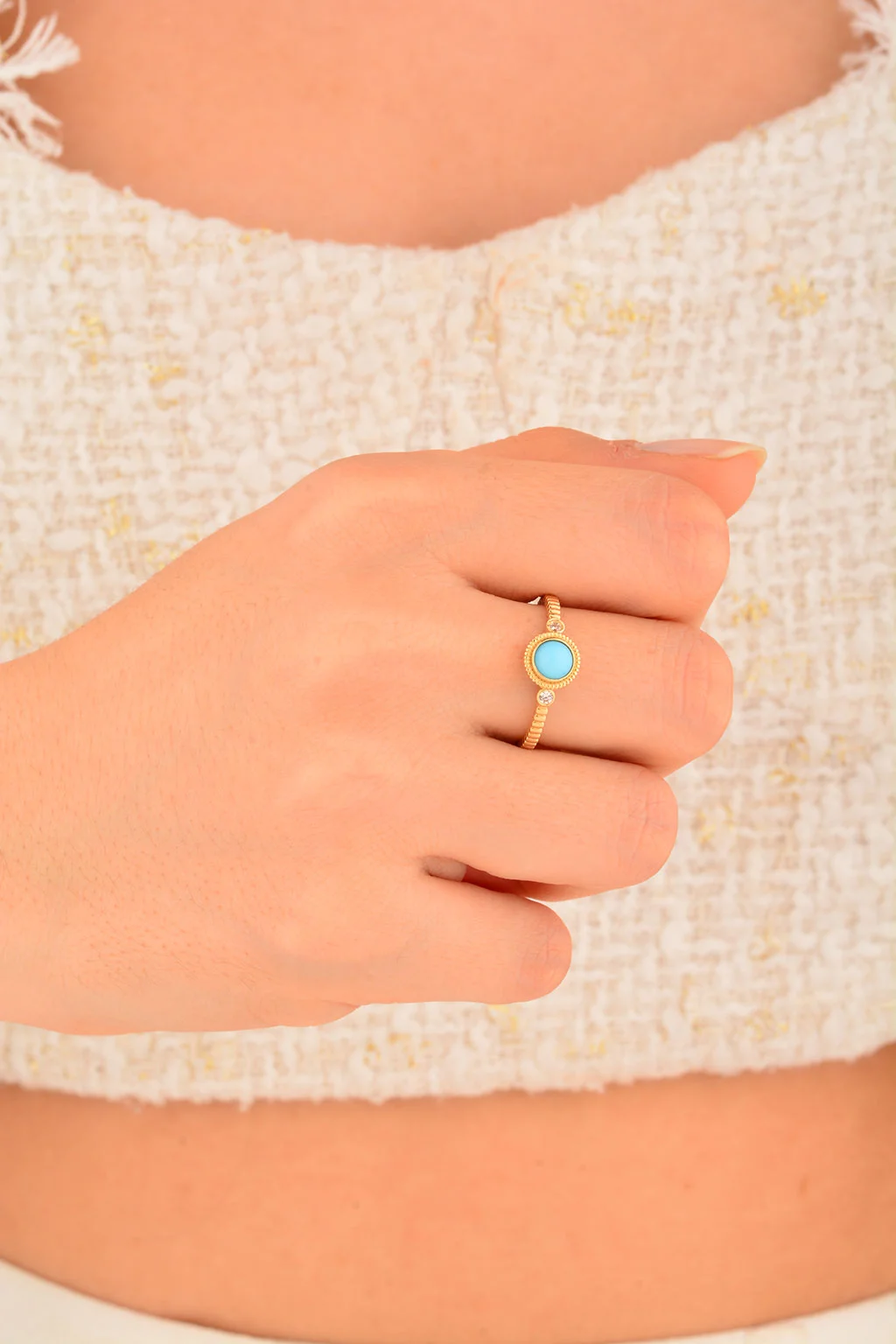 Cebeci 14 Ayar Mavi Yuvarlak Taşlı Altın Yüzük