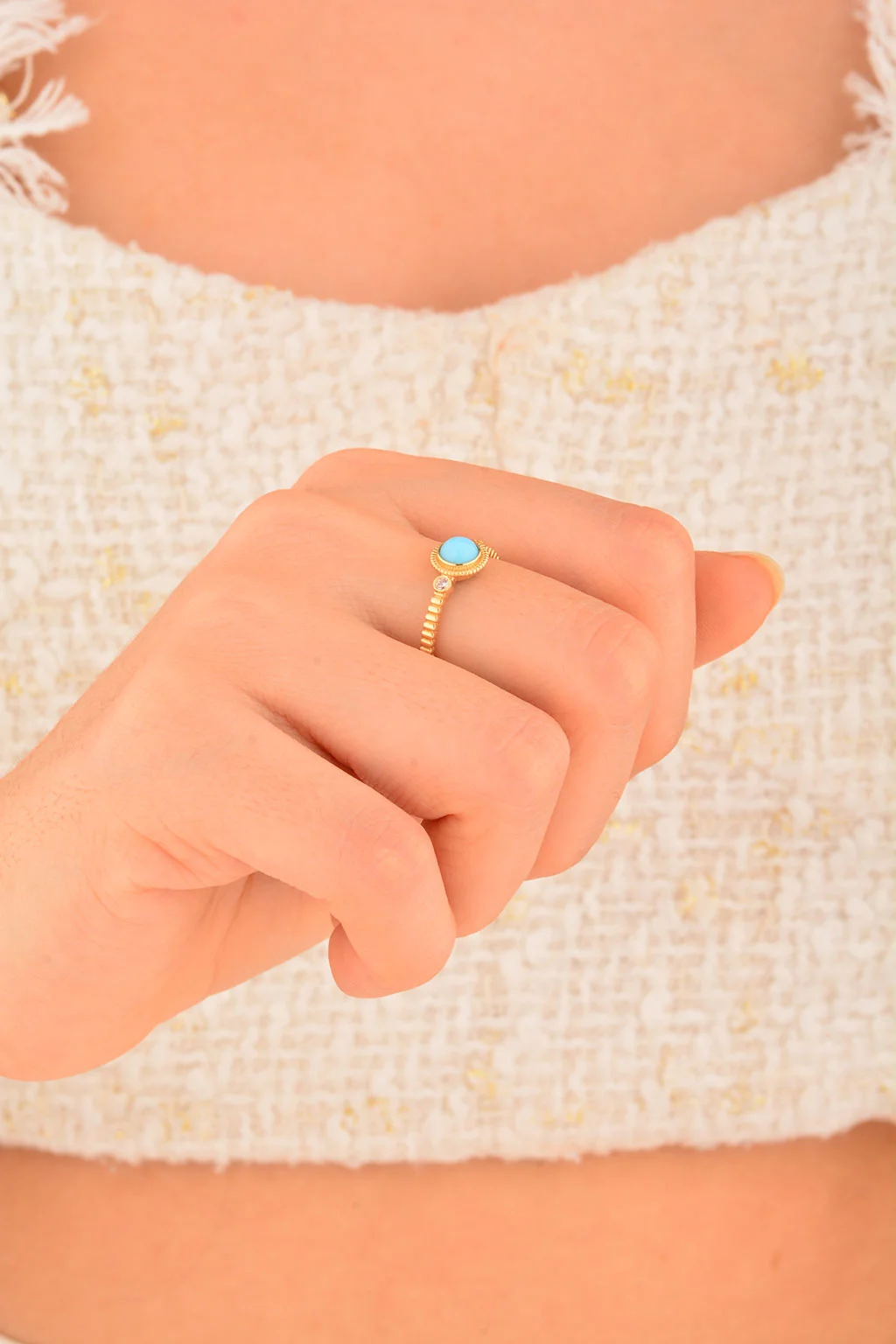 Cebeci 14 Ayar Mavi Yuvarlak Taşlı Altın Yüzük