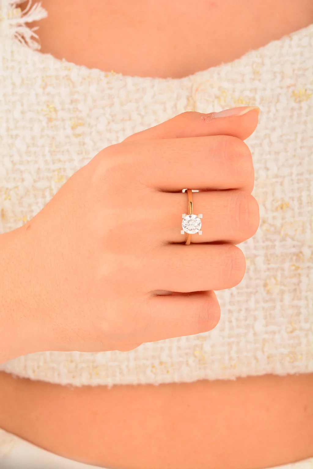 Cebeci 14 Ayar Daire Altın Tektaş Yüzük