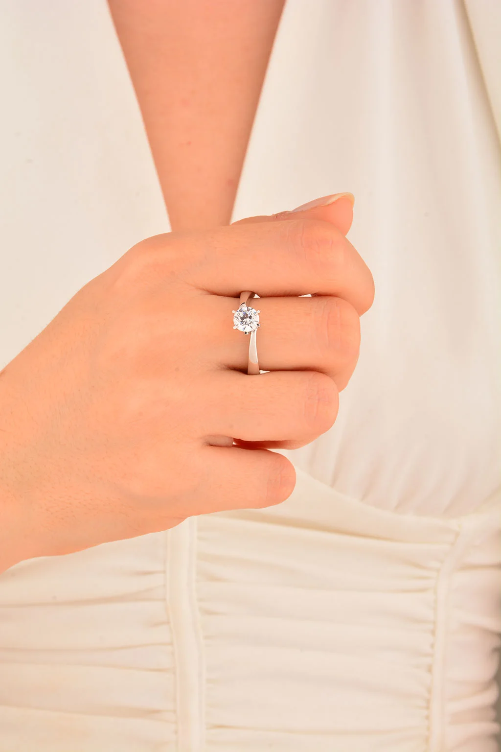 Cebeci 14 Ayar Teştaş Beyaz Altın Yüzük